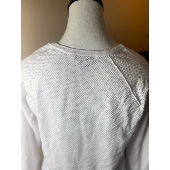 Tribal Long Sleeved Mesh Top NWT! - Picture 8 of 11